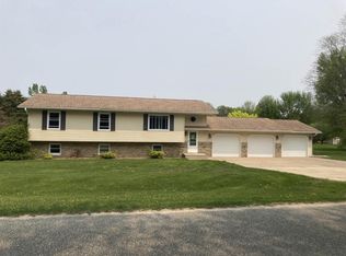 22188 Fleming Ave, Tomah, WI 54660
