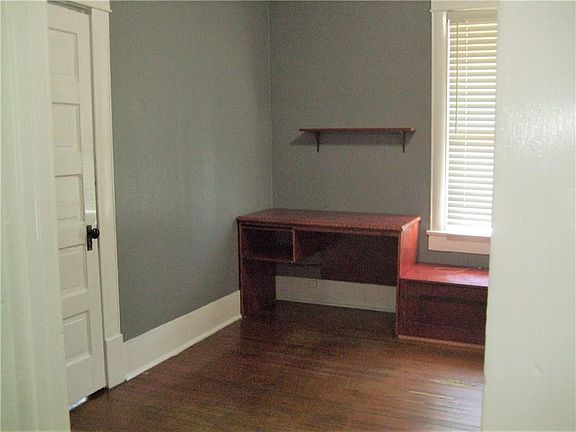 4th image of 1601 Washington Ave