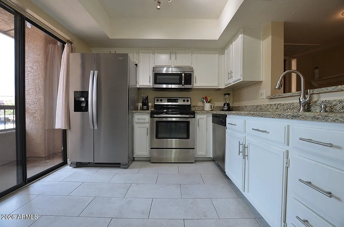 1 bed, 802 sqft, $1,650 — Photo 4