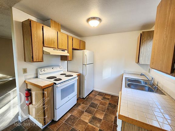 4th image of 111 Lippert Dr W APT 201