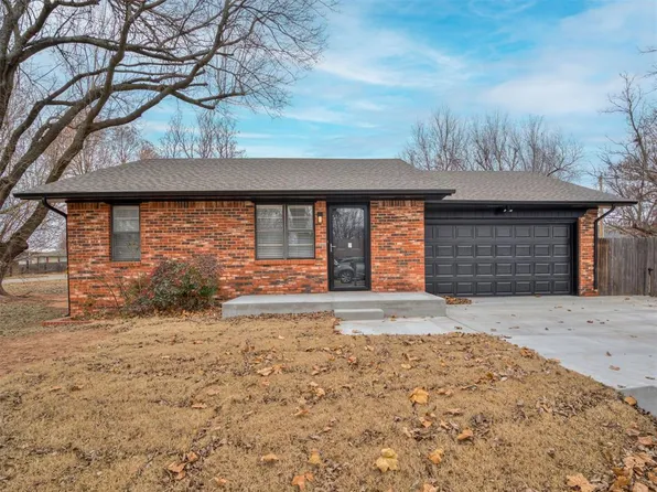 221 SW 6th St, Blanchard, OK 73010