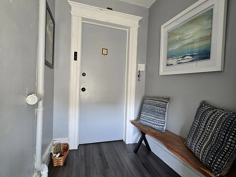299 Maple St #3 — Photo 15