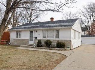 941 Mason Ln, Des Plaines, IL 60016