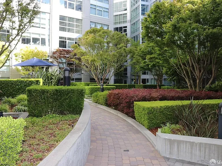 200 Brannan St #415 — Photo 41