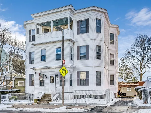 58 Wellington Hill St, Mattapan, MA 02126