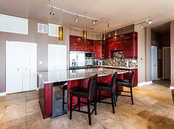 5th image of 1305 S Michigan Ave APT 2109
