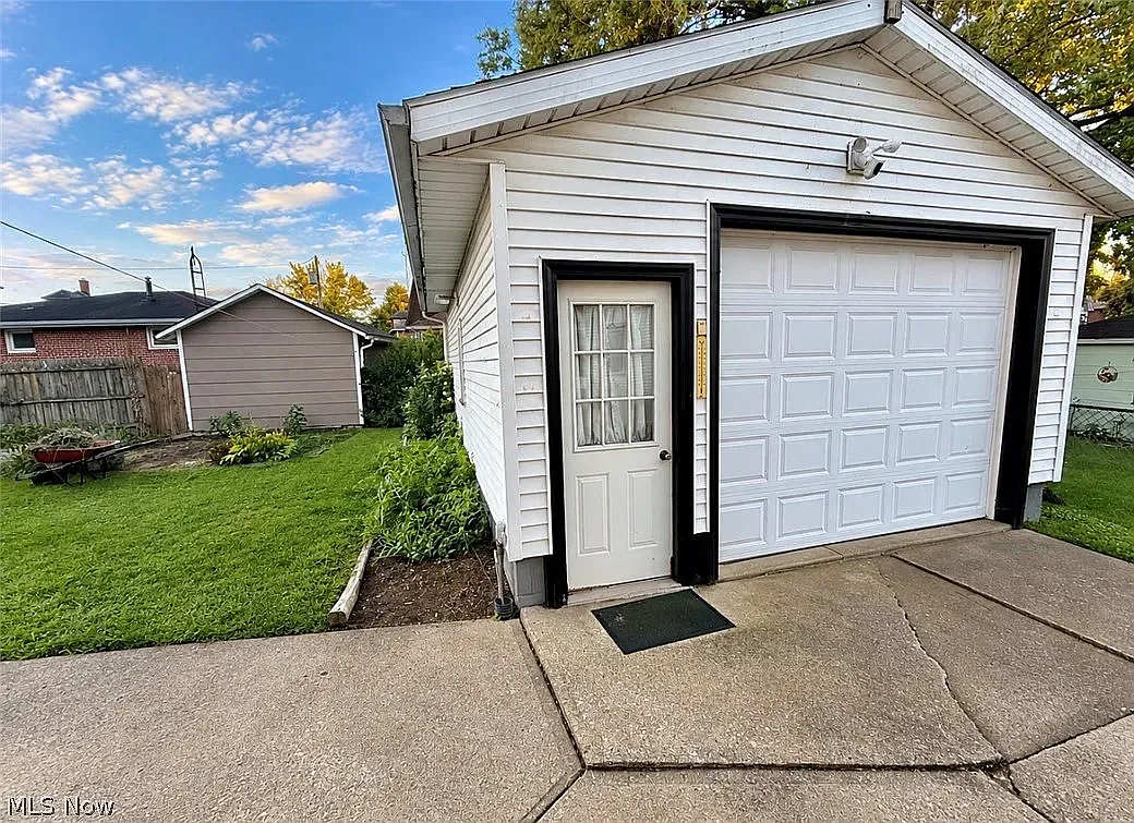3 bed, 1423 sqft, $1,400 — Photo 3