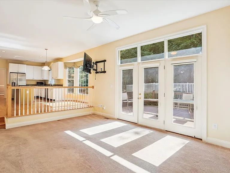 8931 Falls Farm Dr — Photo 58