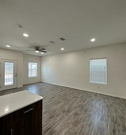 5th image of 302 Sylvia Handy Dr #A4