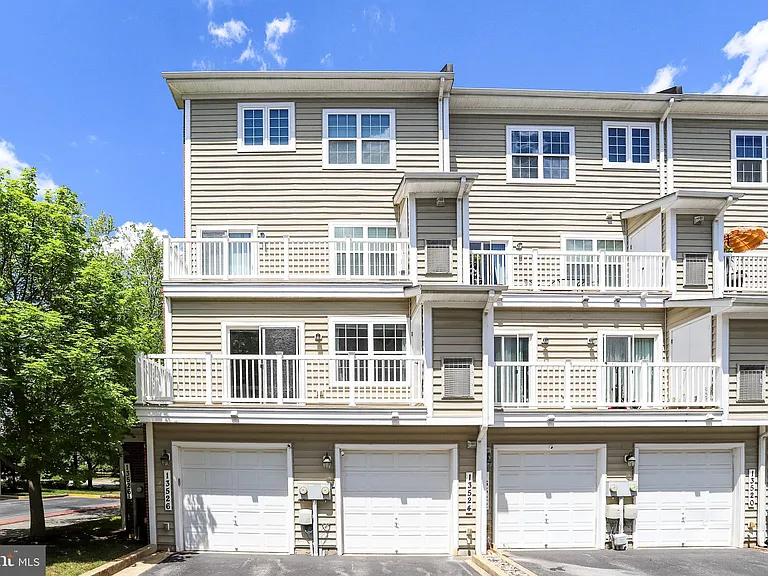 13526 Waterford Hills Blvd #13526 — Photo 41