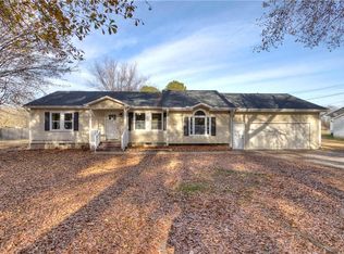 17 Milam Cir SW, Cartersville, GA 30120