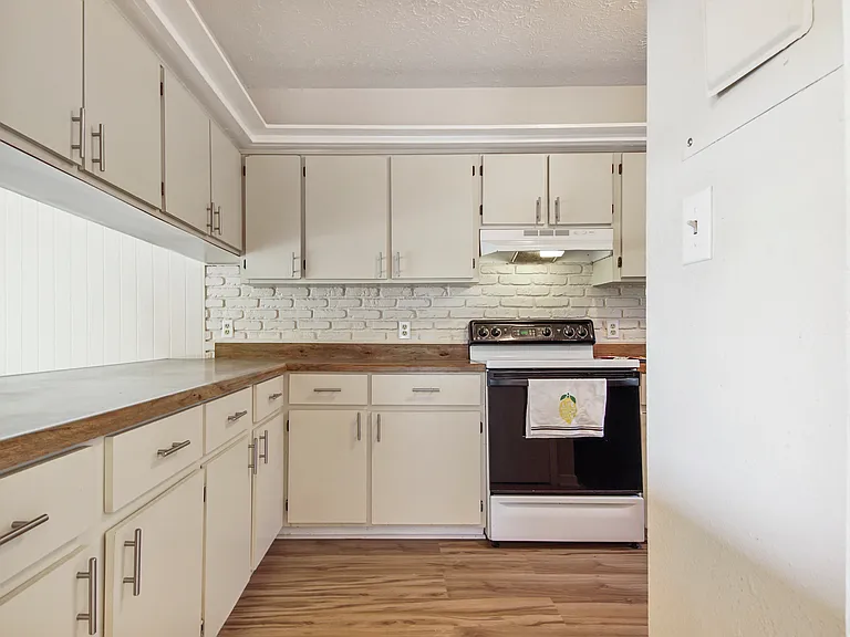 1824 Mallard Dr #A — Photo 10