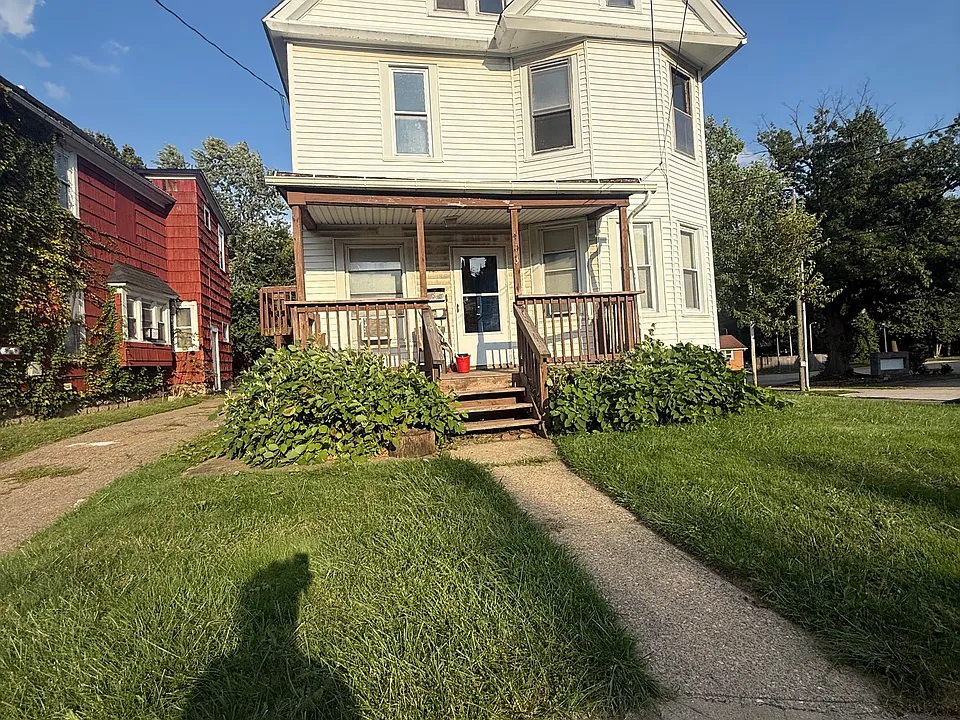 403 Spicer St #2