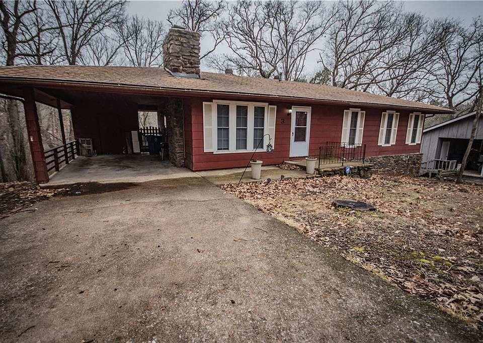 1st image of 3 Hampstead Ln