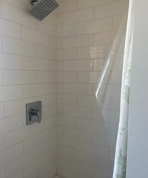 1809 E 4th St #10 — Photo 10