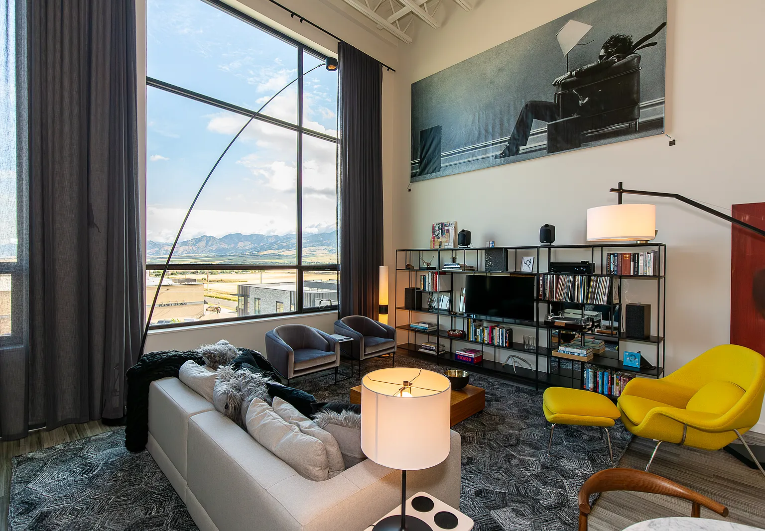 2 bed, 1310 sqft, $4,500 — Photo 1