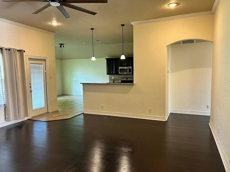 1621 Rusty Spur Dr — Photo 4