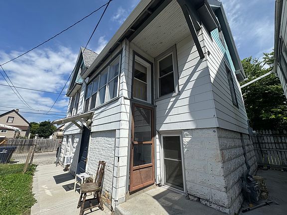 3rd image of 2451 S 9th St #3-B