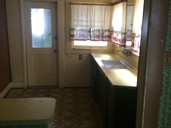 4th image of 5157 11th Ave