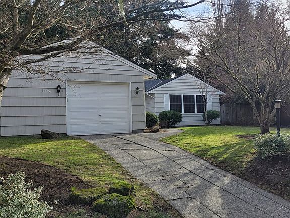 4th image of 1116 107th Ave SE