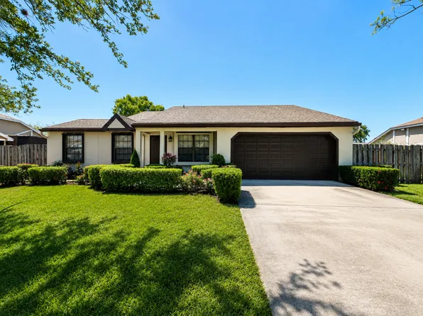 15821 E Wind Cir, Fort Lauderdale, FL 33326