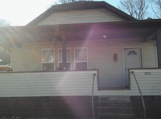 909 28th St, Huntington, WV 25705