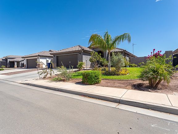3rd image of 1468 S Cholla Ave