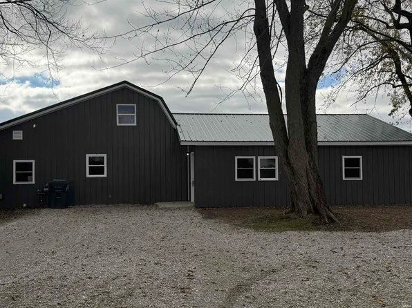 331 E Center St, Dunkirk, IN 47336