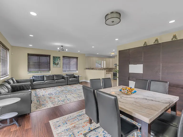 5977 Nightingale St — Photo 7