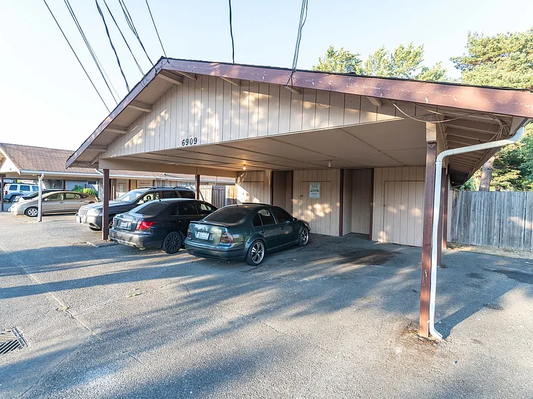 6905 & 6909 S Madison St — Photo 12