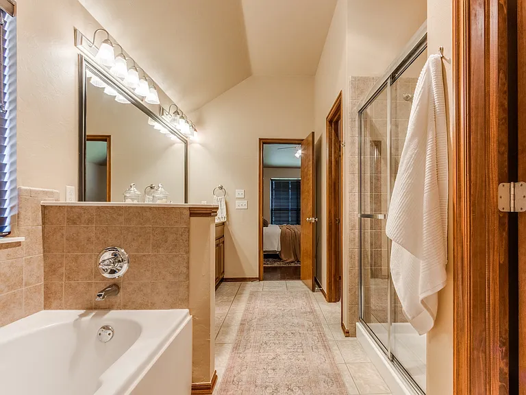 16616 Hardwood Pl — Photo 15