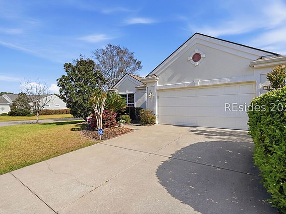 5th image of 66 Holly Ribbons Cir