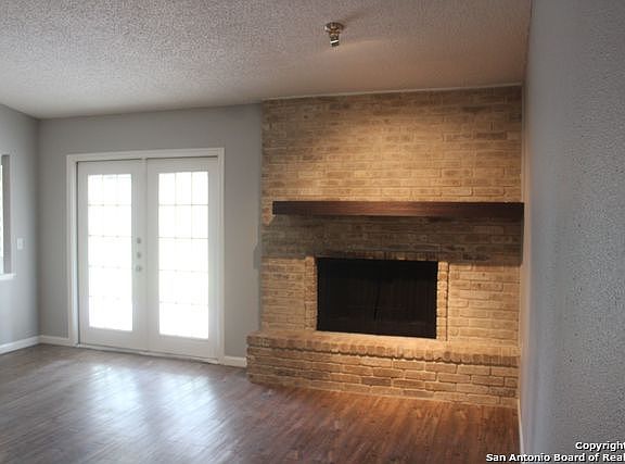 5th image of 6003 Creekway St