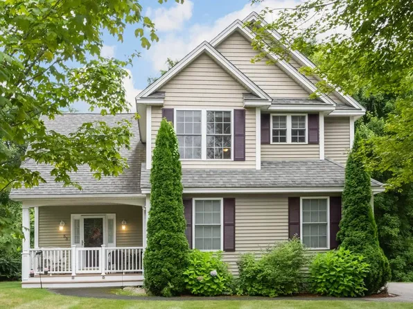 53 Mammoth Road, Hooksett, NH 03106