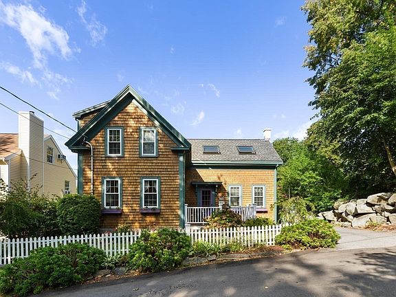 2nd image of 3 Spring Ln