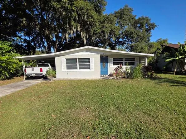 804 S Lone Oak Dr, Leesburg, FL 34748