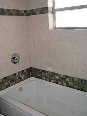 5th image of 107 Gardens Dr APT 204