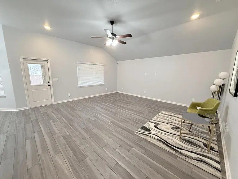 8301 Grayson Trl — Photo 10