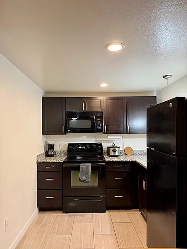 1041 N 25th Pl #3 Photo 1