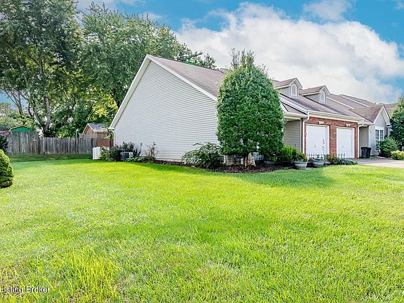 3rd image of 160 Frank Ln