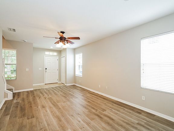 5th image of 16014 Loneoak View Dr