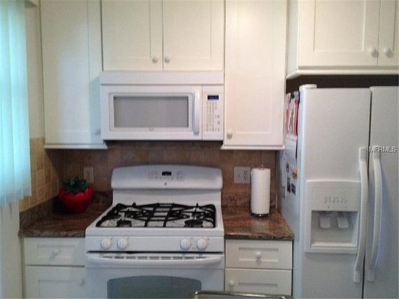 3rd image of 5660 80th St N Unit D305