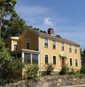 55 Lowell St, Reading, MA, 01867