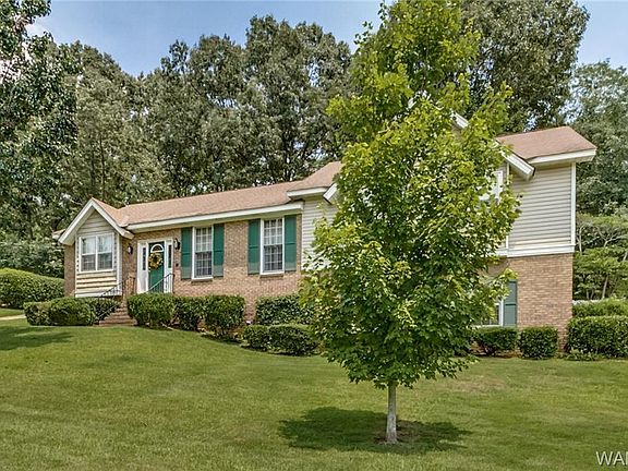 4th image of 4609 Pelican Ave