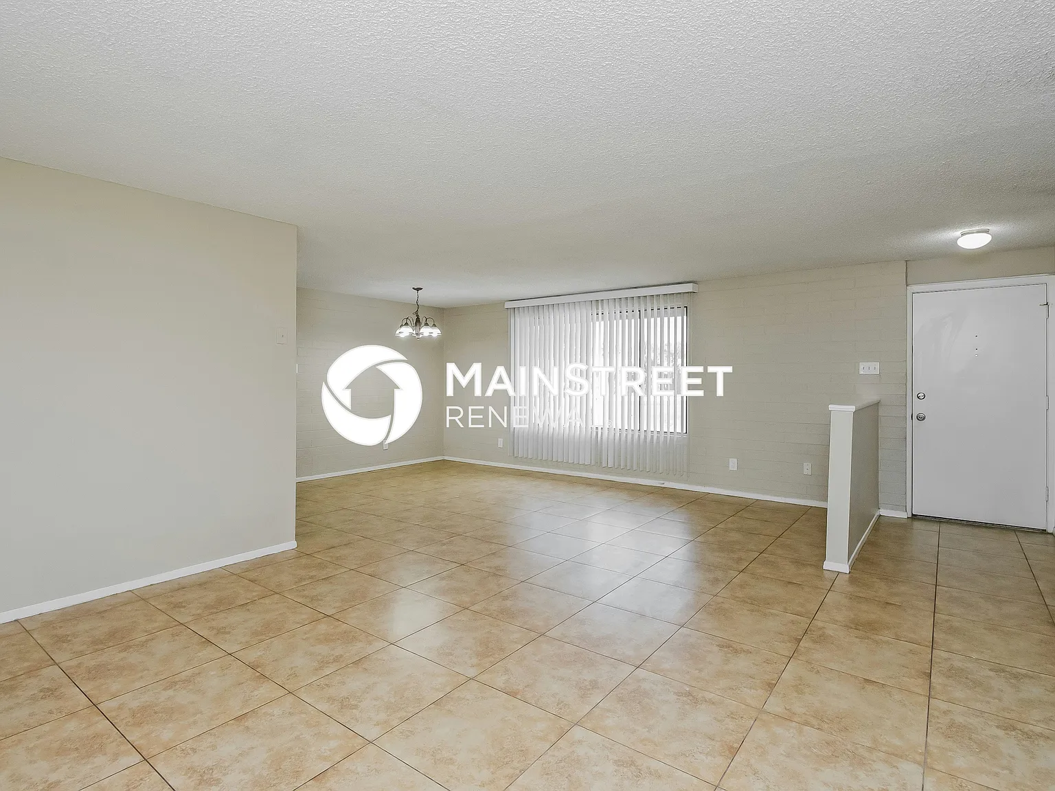 2629 N 49th Dr — Photo 4