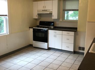 15 Lawrence St #1K, Woburn, MA 01801