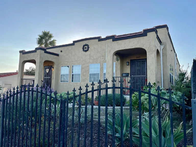 1143 S Muirfield Rd — Photo 24