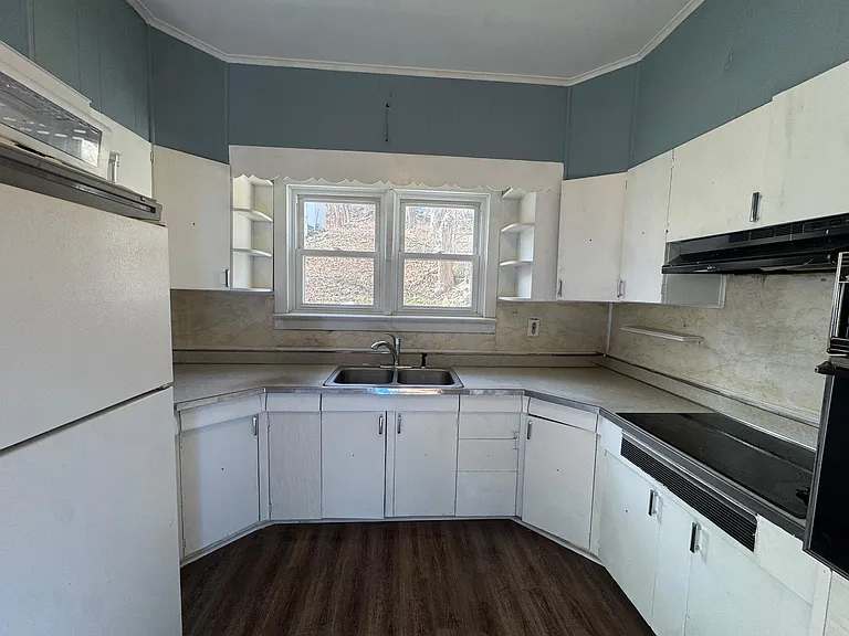 713 N 2nd St #5 — Photo 5