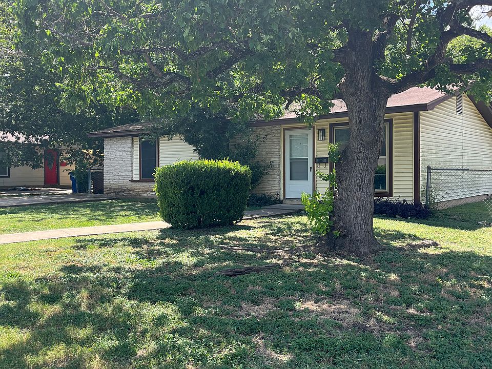 2nd image of 2600 Friar Tuck Ln