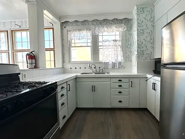 195 N Lancaster St #1 — Photo 8